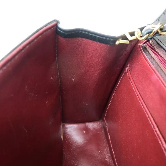 CHANEL CC Logo Matelasse Chain Shoulder Bag - Picture 3 of 16